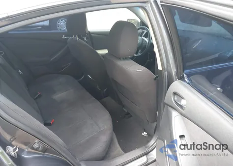 2010 Nissan Altima 2.5 S z USA, uszkodzony, nr VIN 1N4AL2AP1AN435087